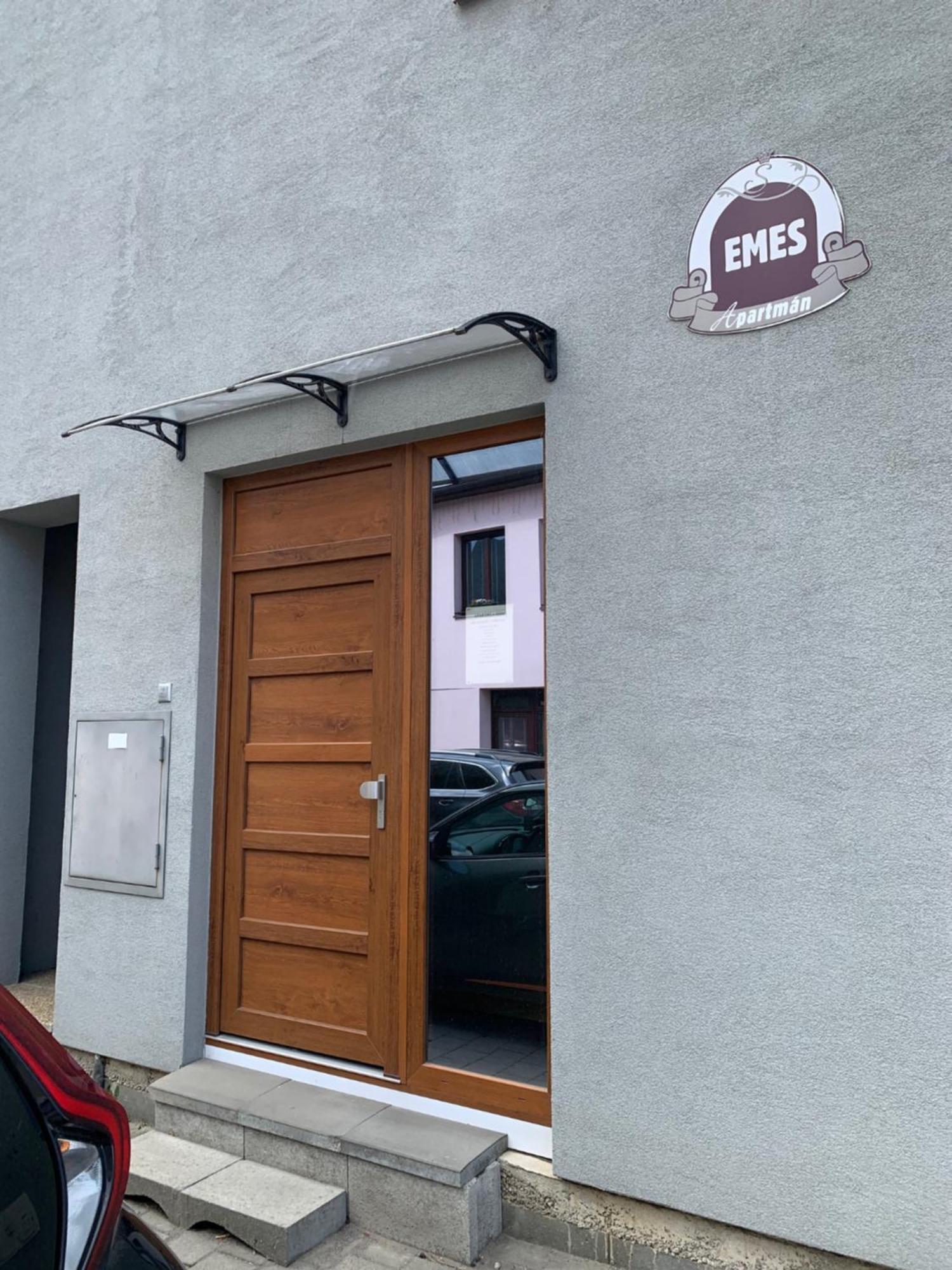 Apartmán Emes Kežmarok Exterior foto